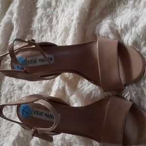 Steve madden nude color heels size 7 1/2